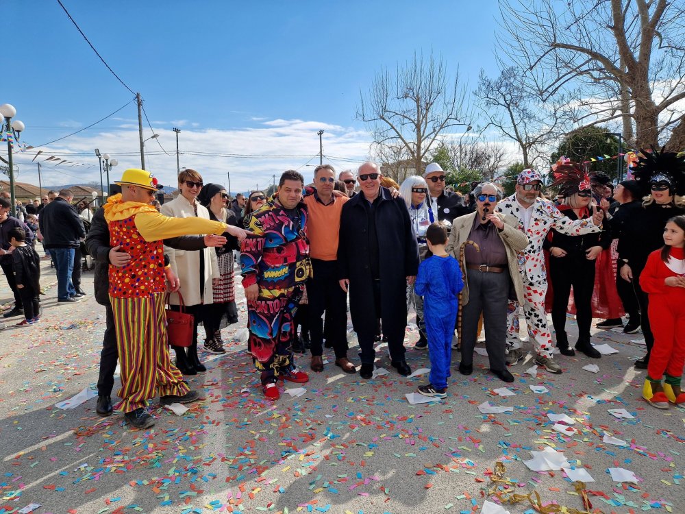 Με... Φραπέ και ΟΠΕΚΕΠΕ το Καρναβάλι Στεφανοβικείου