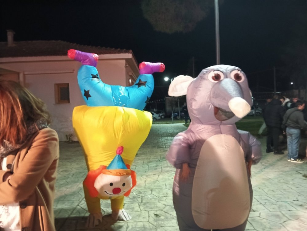 Με χορό και γλέντι το άναμμα της φωτιάς στον Ριζόμυλο