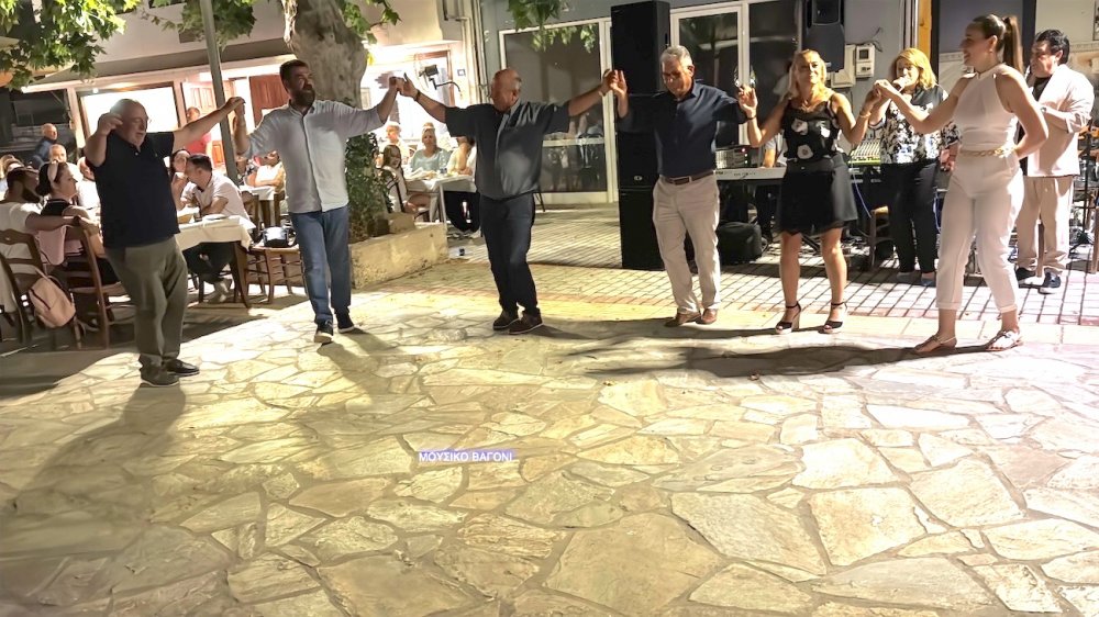 Βίντεο και εικόνες από την δημοτική βραδιά στο Βελεστίνο