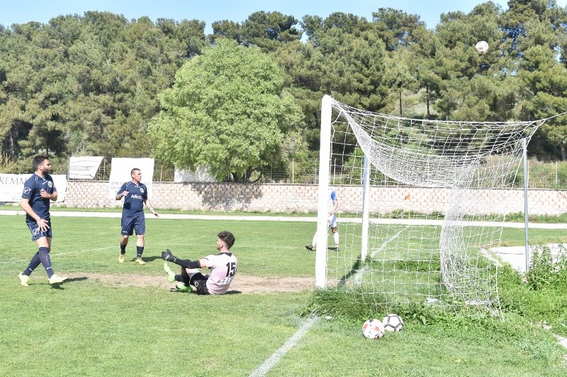 Ρήγας Φεραίος - Ηρακλής Βόλου 6-0