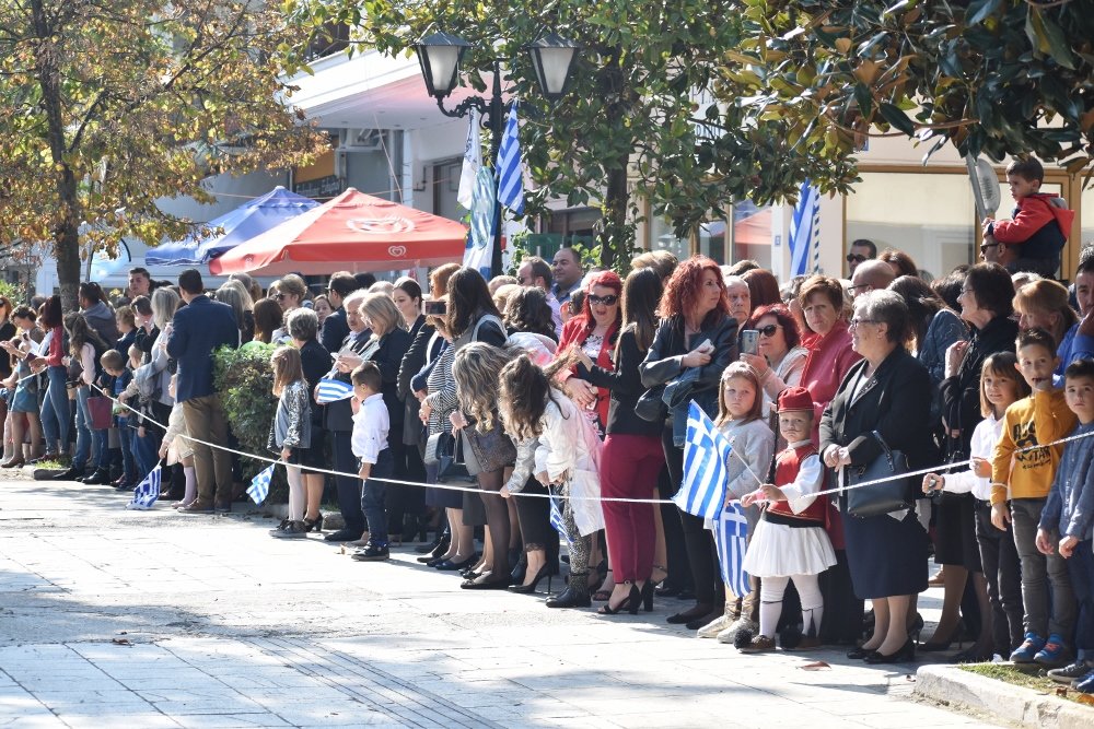 Η Παρέλαση για την 28η Οκτωβρίου στο Βελεστίνο