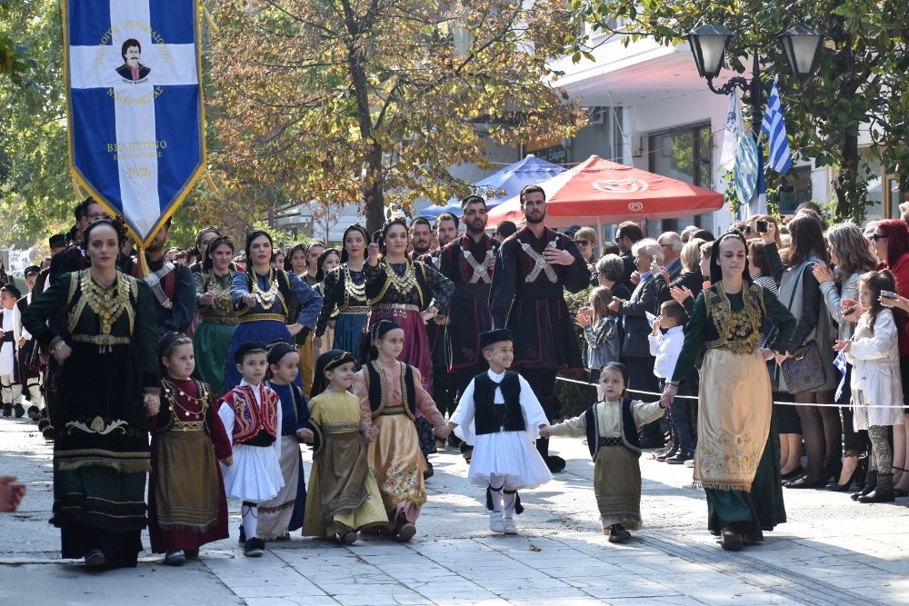 Η Παρέλαση για την 28η Οκτωβρίου στο Βελεστίνο