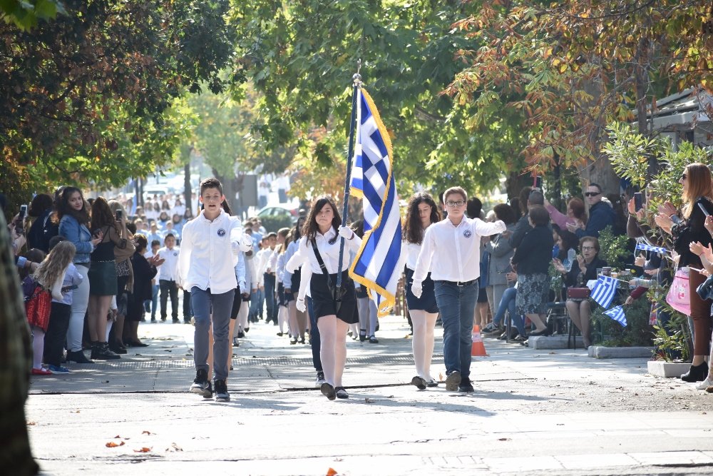 Η Παρέλαση για την 28η Οκτωβρίου στο Βελεστίνο