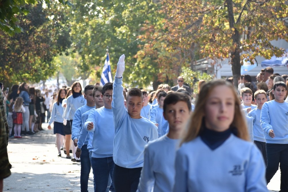 Η Παρέλαση για την 28η Οκτωβρίου στο Βελεστίνο