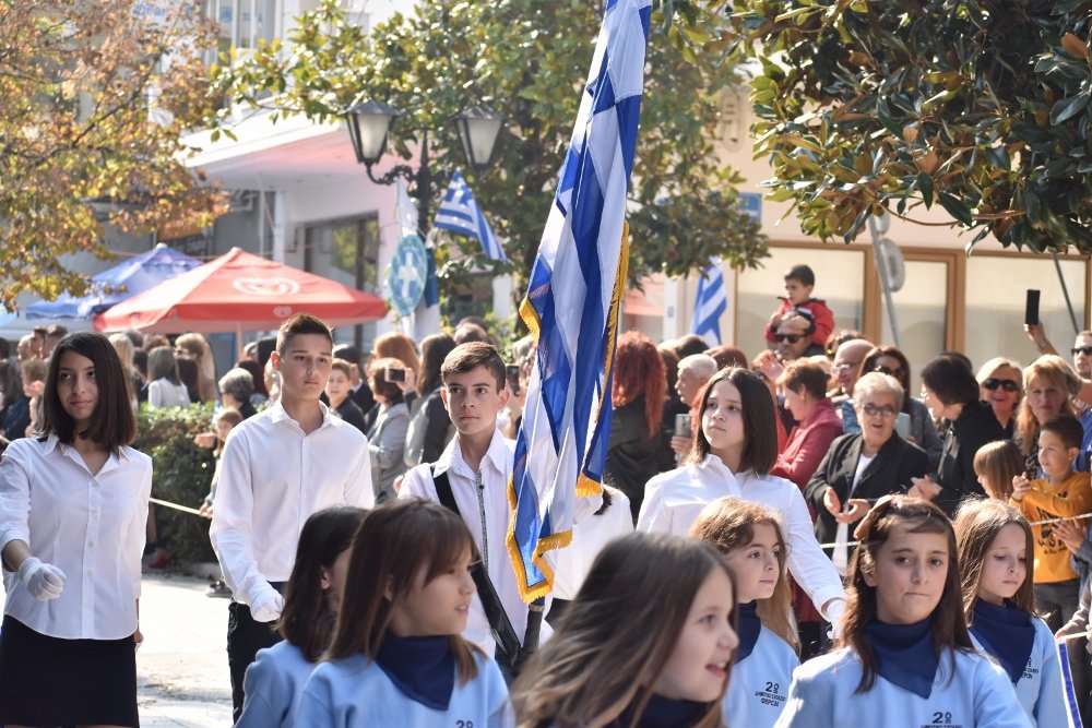 Η Παρέλαση για την 28η Οκτωβρίου στο Βελεστίνο