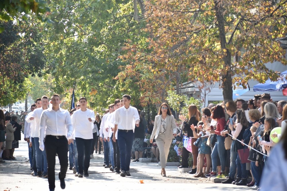 Η Παρέλαση για την 28η Οκτωβρίου στο Βελεστίνο