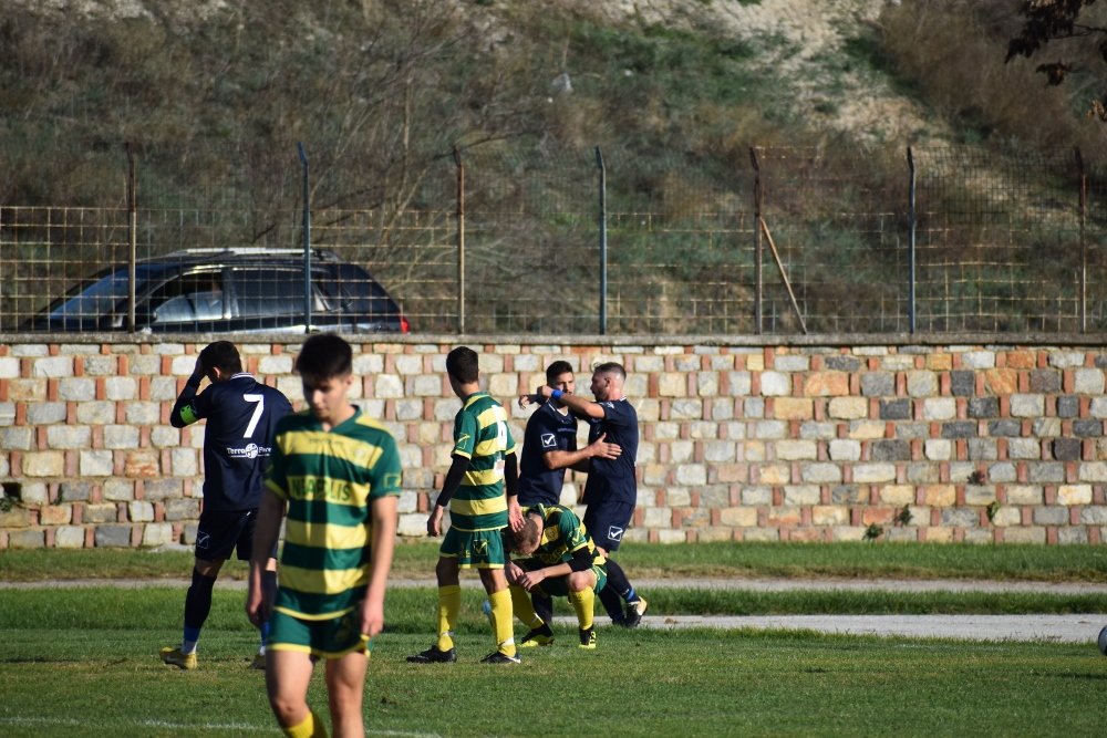 Ρήγας Φεραίος - Δάφνη 6-1