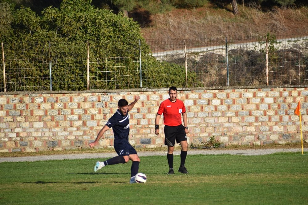 Ρήγας Φεραίος - Δάφνη 6-1