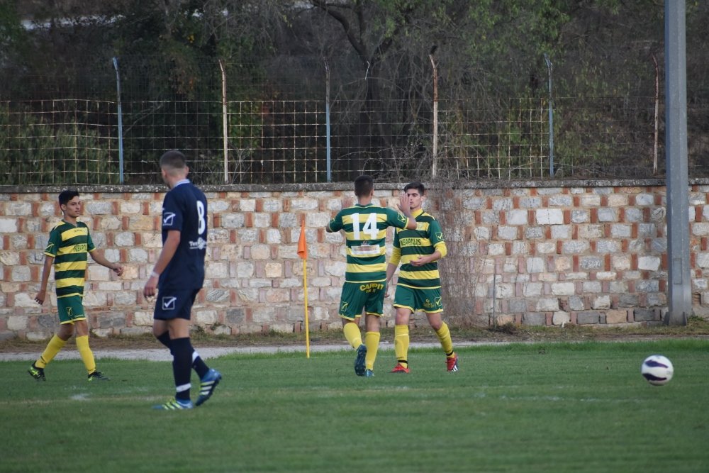 Ρήγας Φεραίος - Δάφνη 6-1