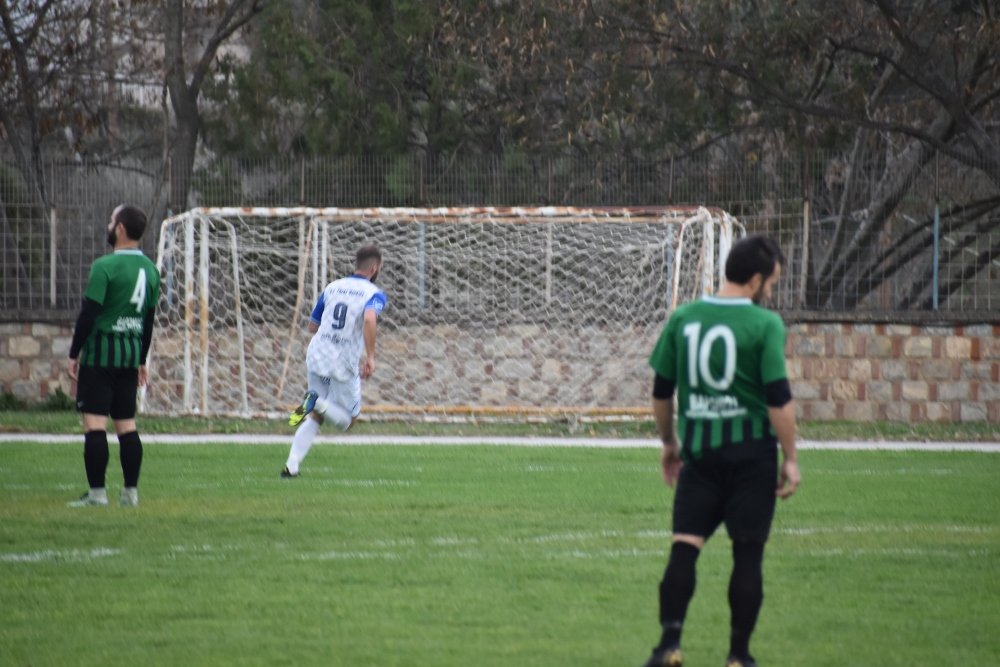 Ρήγας Φεραίος - Δήμητρα Ευξεινούπολης 2-2