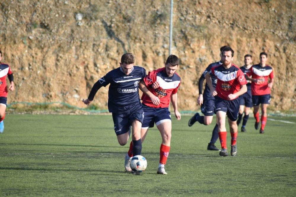 Αγία Παρασκευή - Ρήγας Φεραίος 1-5