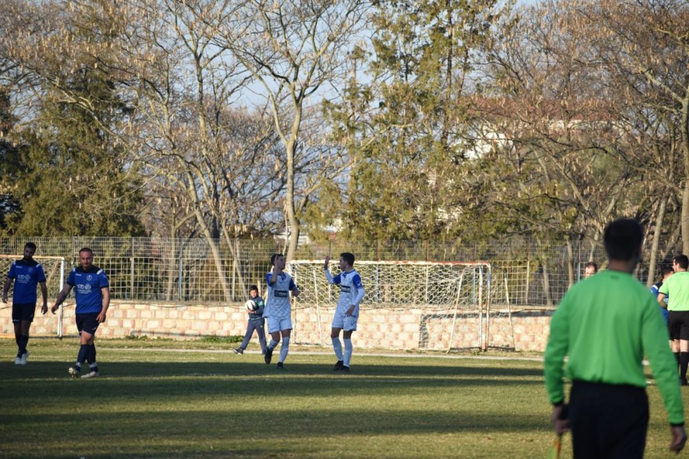 Ρήγας Φεραίος - Πύρασος 5-1