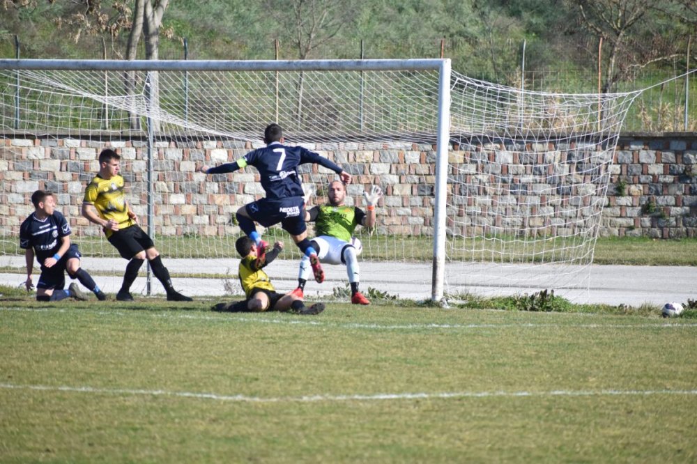 Ρήγας Φεραίος - Αίας Σούρπης 1-1