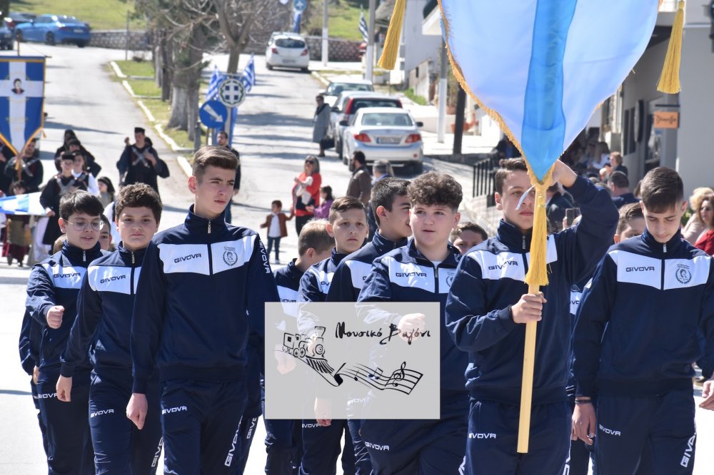 Φωτορεπορτάζ από την παρέλαση του Βελεστίνου