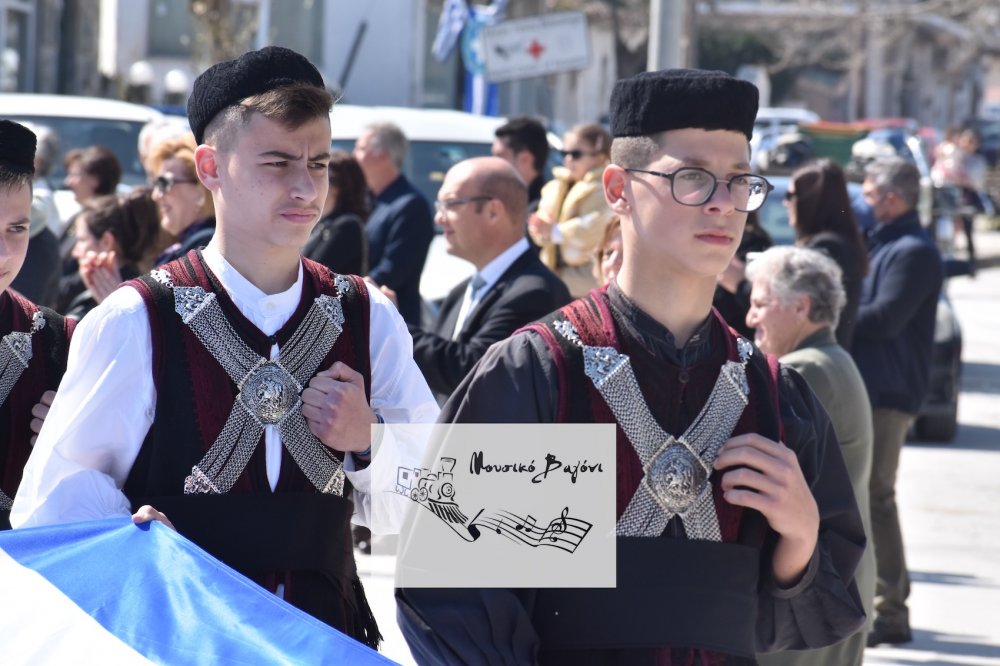 Φωτορεπορτάζ από την παρέλαση του Βελεστίνου