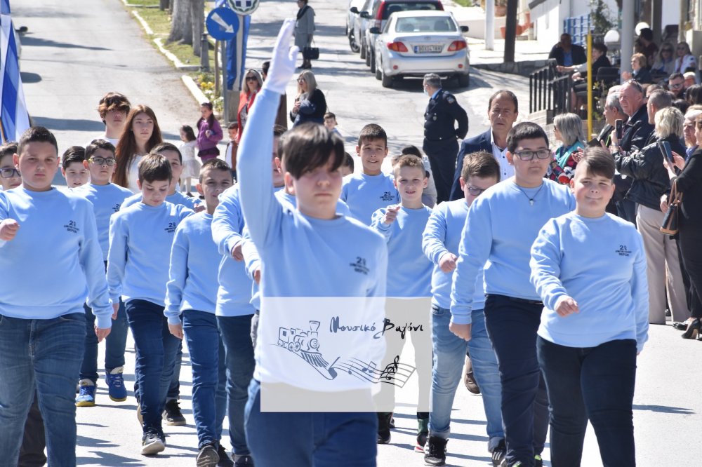 Φωτορεπορτάζ από την παρέλαση του Βελεστίνου