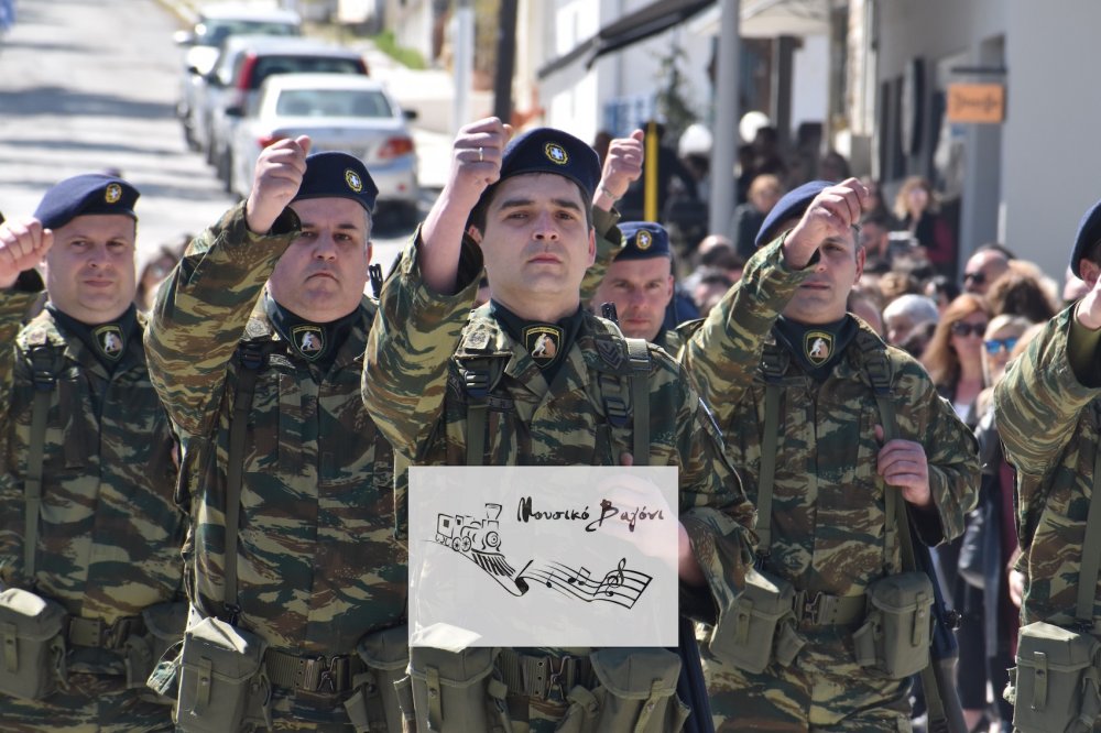 Φωτορεπορτάζ από την παρέλαση του Βελεστίνου