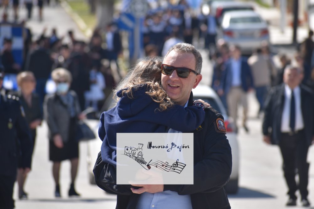 Φωτορεπορτάζ από την παρέλαση του Βελεστίνου