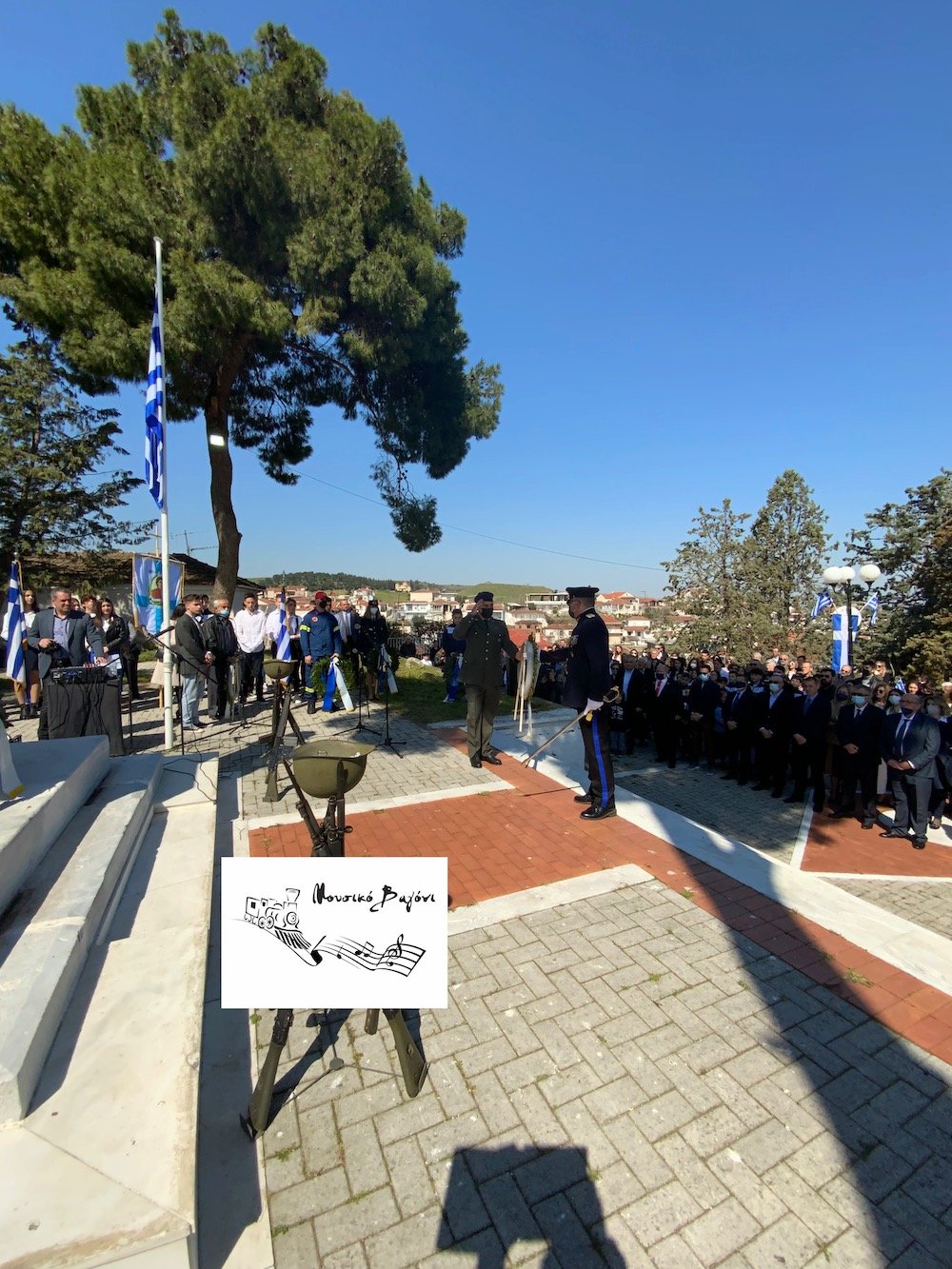 Καταθέσεις Στεφάνων - Απαγγελίες ποιημάτων στον Ανδριάντα του Ρήγα 