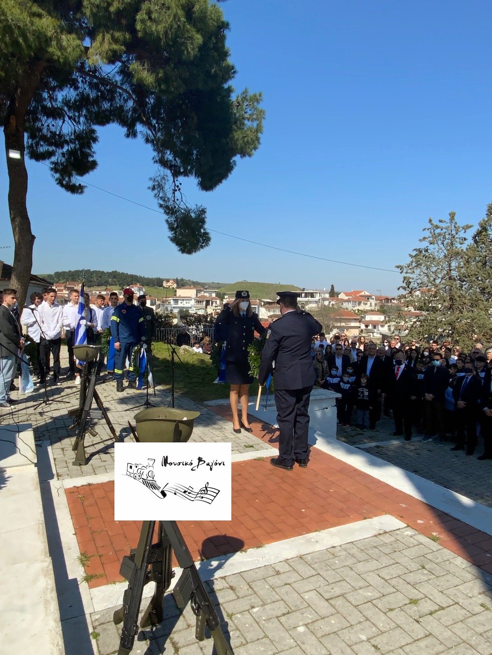 Καταθέσεις Στεφάνων - Απαγγελίες ποιημάτων στον Ανδριάντα του Ρήγα 