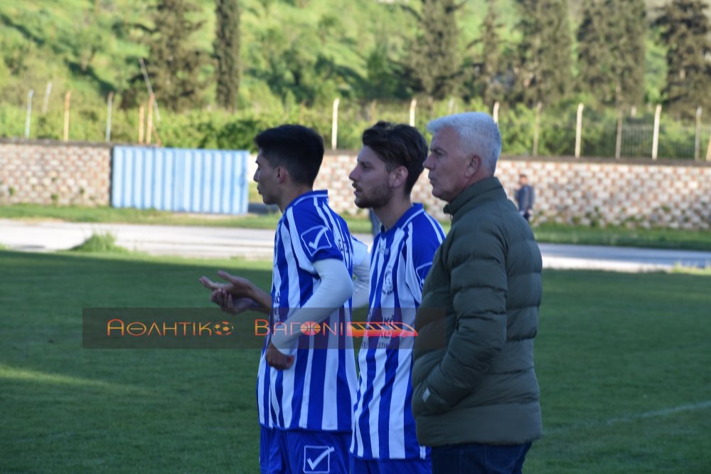 Εικόνες από το φιλανθρωπικό φιλικό του Βελεστίνου