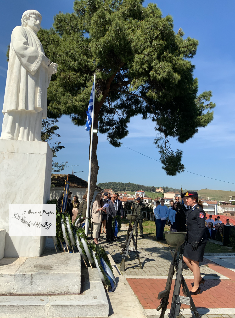 Καταθέσεις Στεφάνων στον Ανδριάντα του Ρήγα