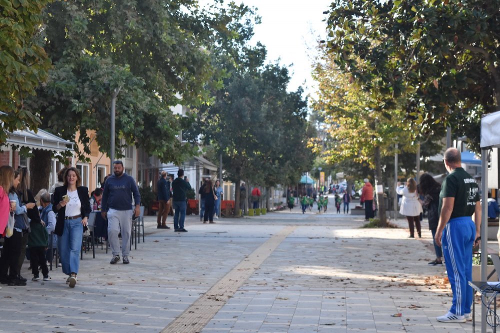 Φωτορεπορτάζ από τον Ρήγειο Δρόμο - Α` Μέρος