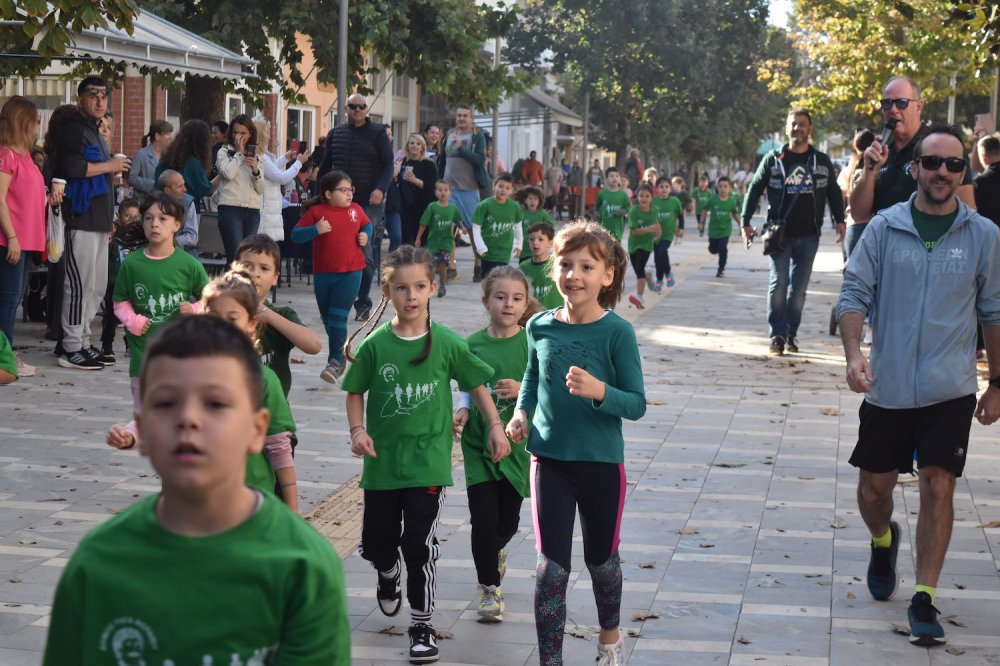 Φωτορεπορτάζ από τον Ρήγειο Δρόμο - Α` Μέρος