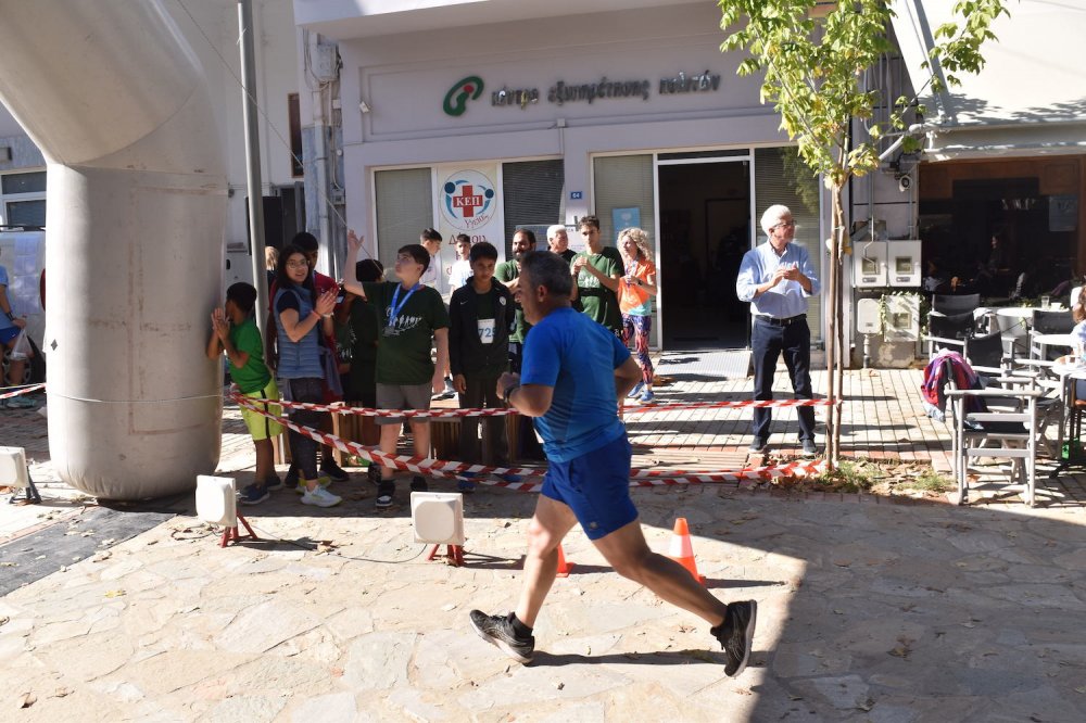 Φωτορεπορτάζ από τον Ρήγειο Δρόμο - Β` Μέρος