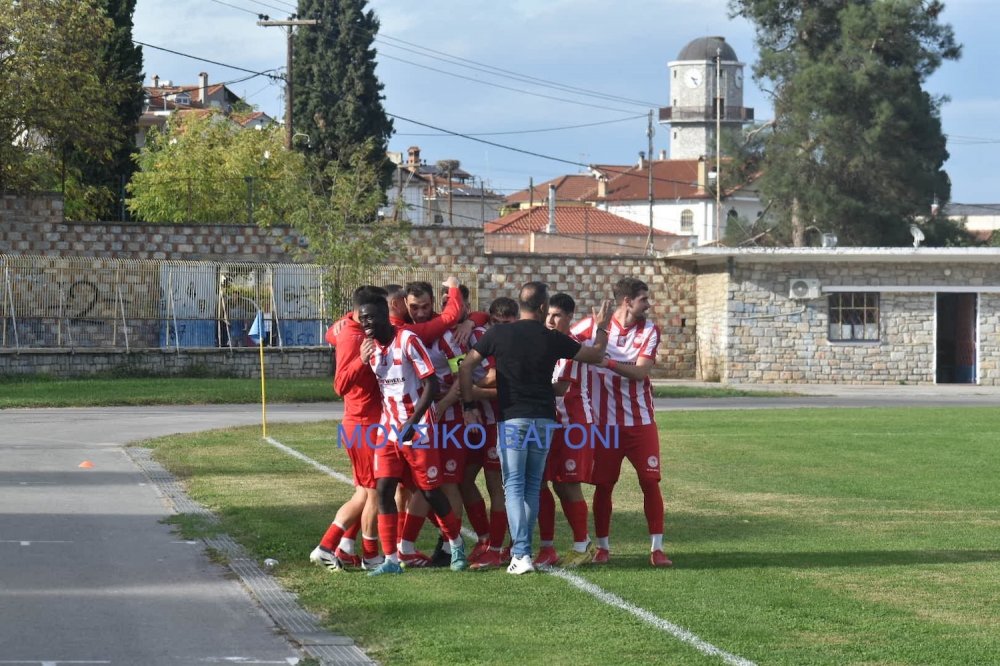 Ρήγας Φεραίος - Ολυμπιακός Βόλου σε εικόνες
