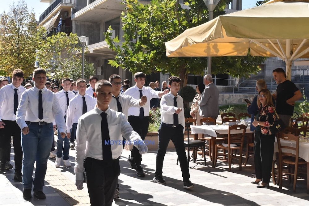 Παρέλαση 28ης Οκτωβρίου - Μέρος 2ο