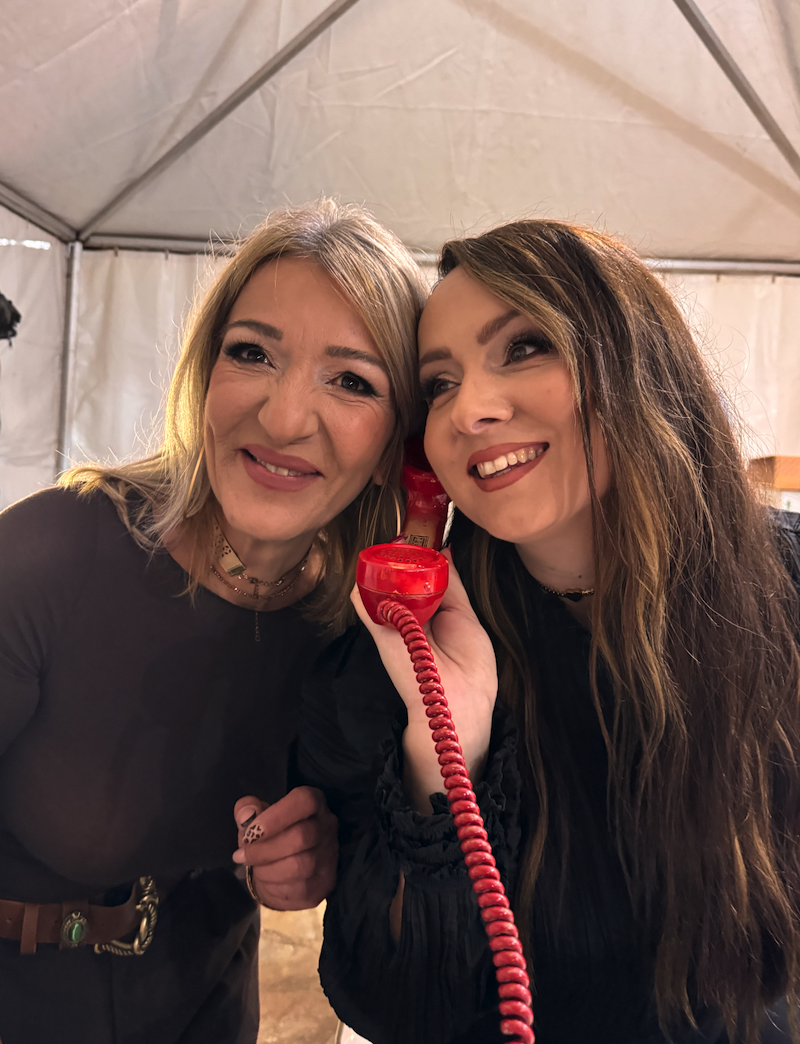 Εικόνες από την Φωταγώγηση του Χριστουγεννιάτικου Δέντρου στο Περίβλεπτο