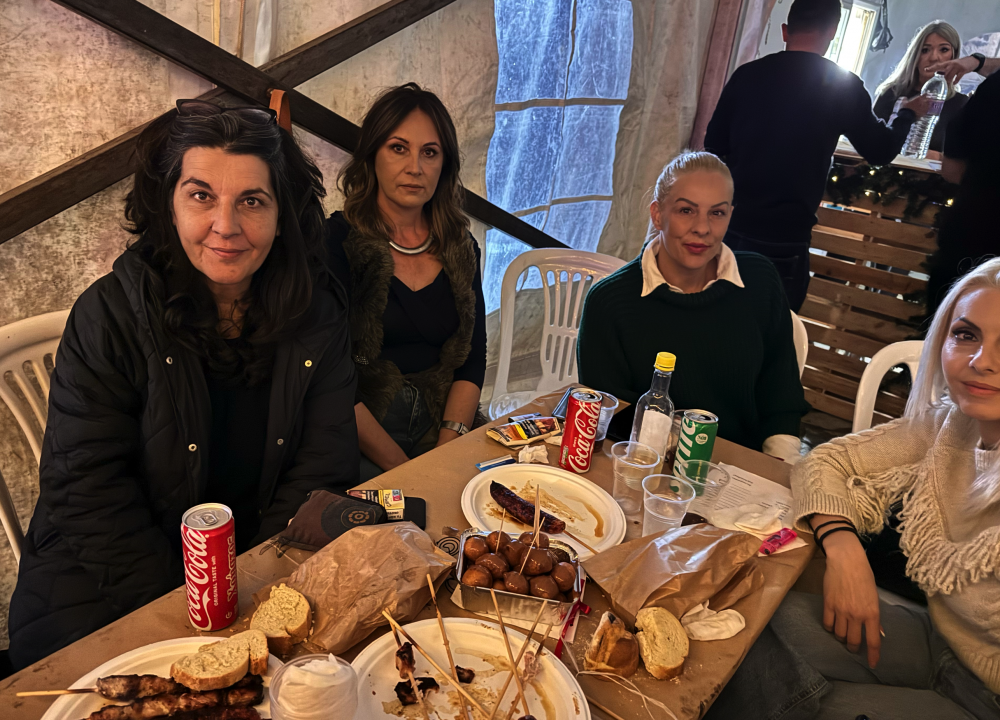 Εικόνες από την Φωταγώγηση του Χριστουγεννιάτικου Δέντρου στο Περίβλεπτο