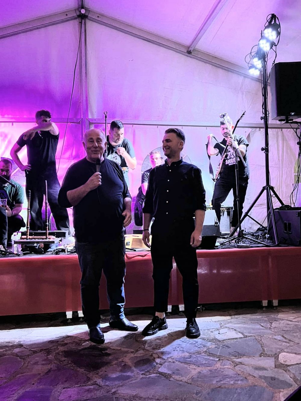 Εικόνες από την Φωταγώγηση του Χριστουγεννιάτικου Δέντρου στο Περίβλεπτο