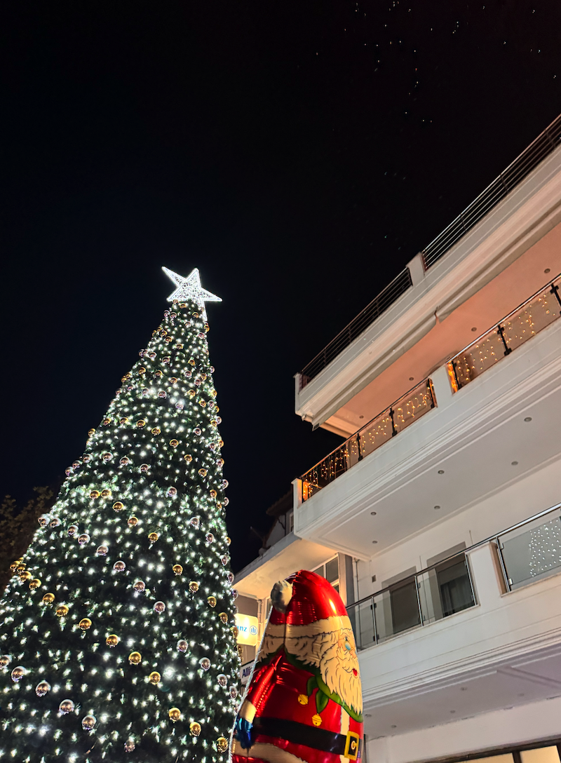 Εικόνες από την έναρξη των Χριστουγεννιάτικων Εκδηλώσεων στο Βελεστίνο