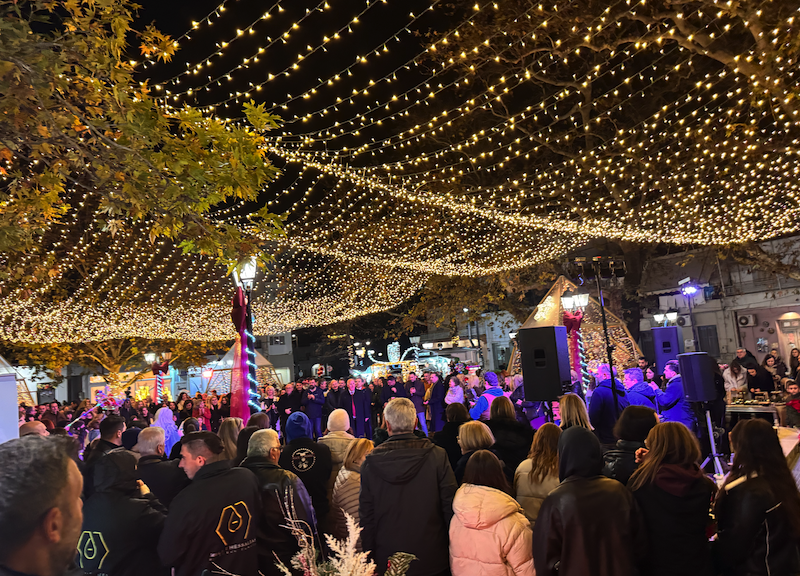 Εικόνες από την έναρξη των Χριστουγεννιάτικων Εκδηλώσεων στο Βελεστίνο