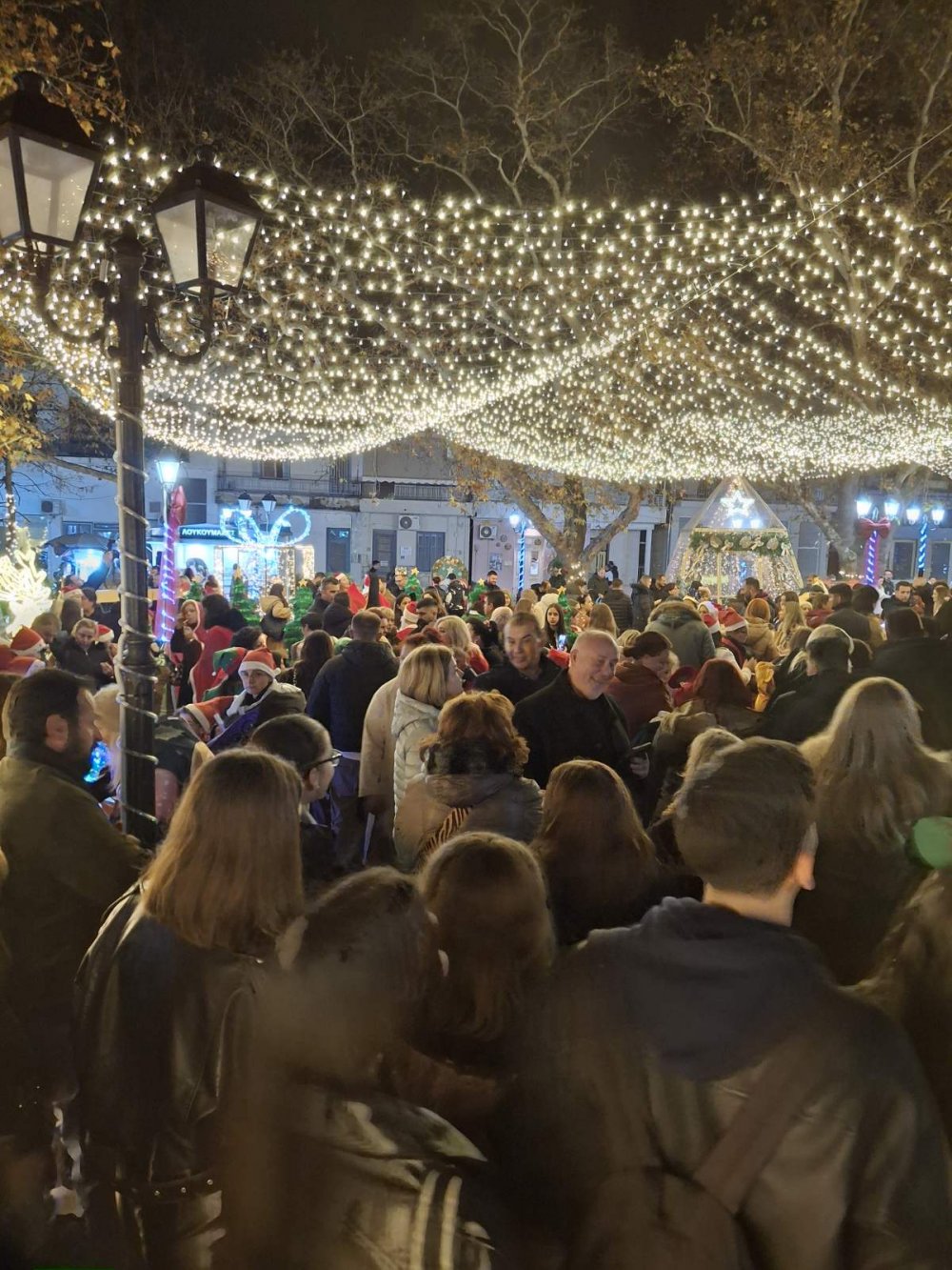 Εικόνες από την Χριστουγεννιάτικη Παρέλαση στο Βελεστίνο