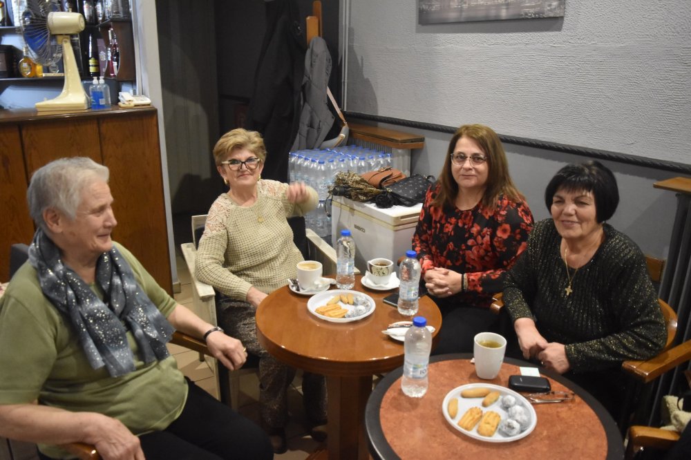 Εικόνες από την κοπή πίτας του Συλλόγου Γυναικών