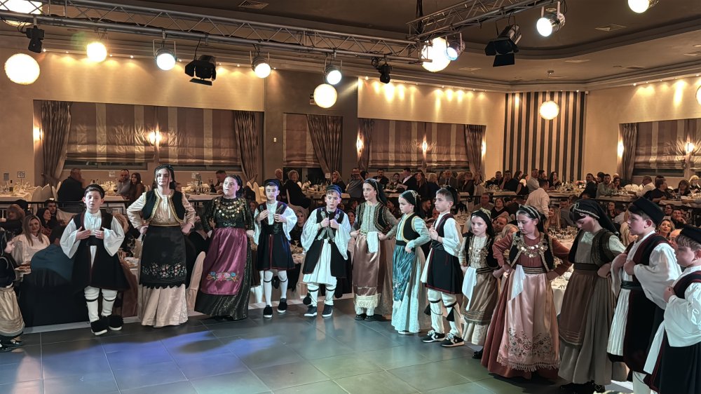 Φωτογραφίες από τα χορευτικά