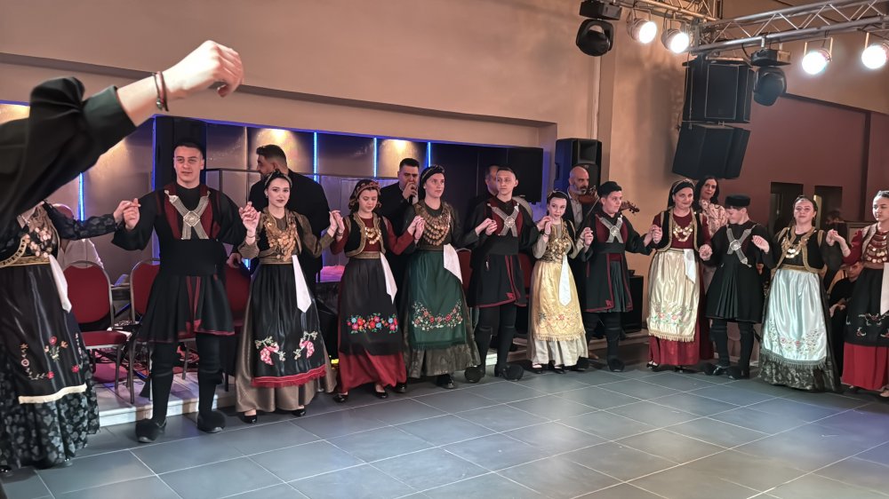 Φωτογραφίες από τα χορευτικά