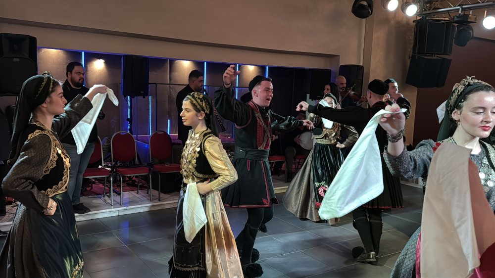 Φωτογραφίες από τα χορευτικά