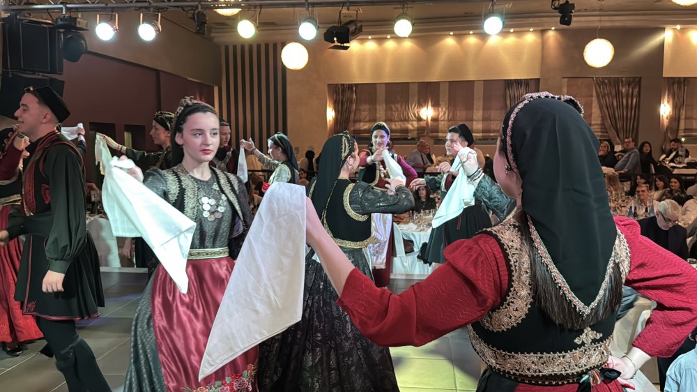 Φωτογραφίες από τα χορευτικά