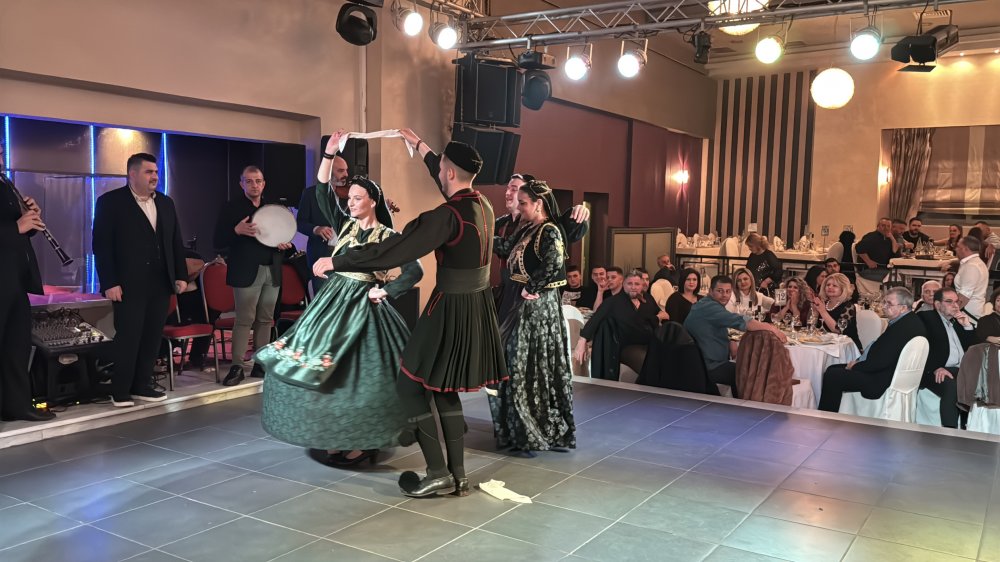 Φωτογραφίες από τα χορευτικά