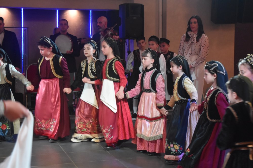 Φωτογραφίες από τα χορευτικά