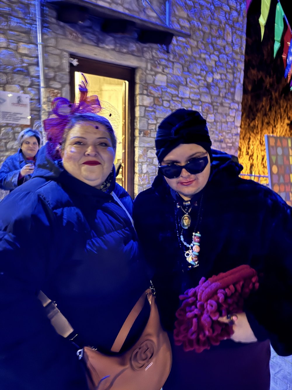 Απίστευτες αμφιέσεις στο πάρτυ του Radio Velestino!