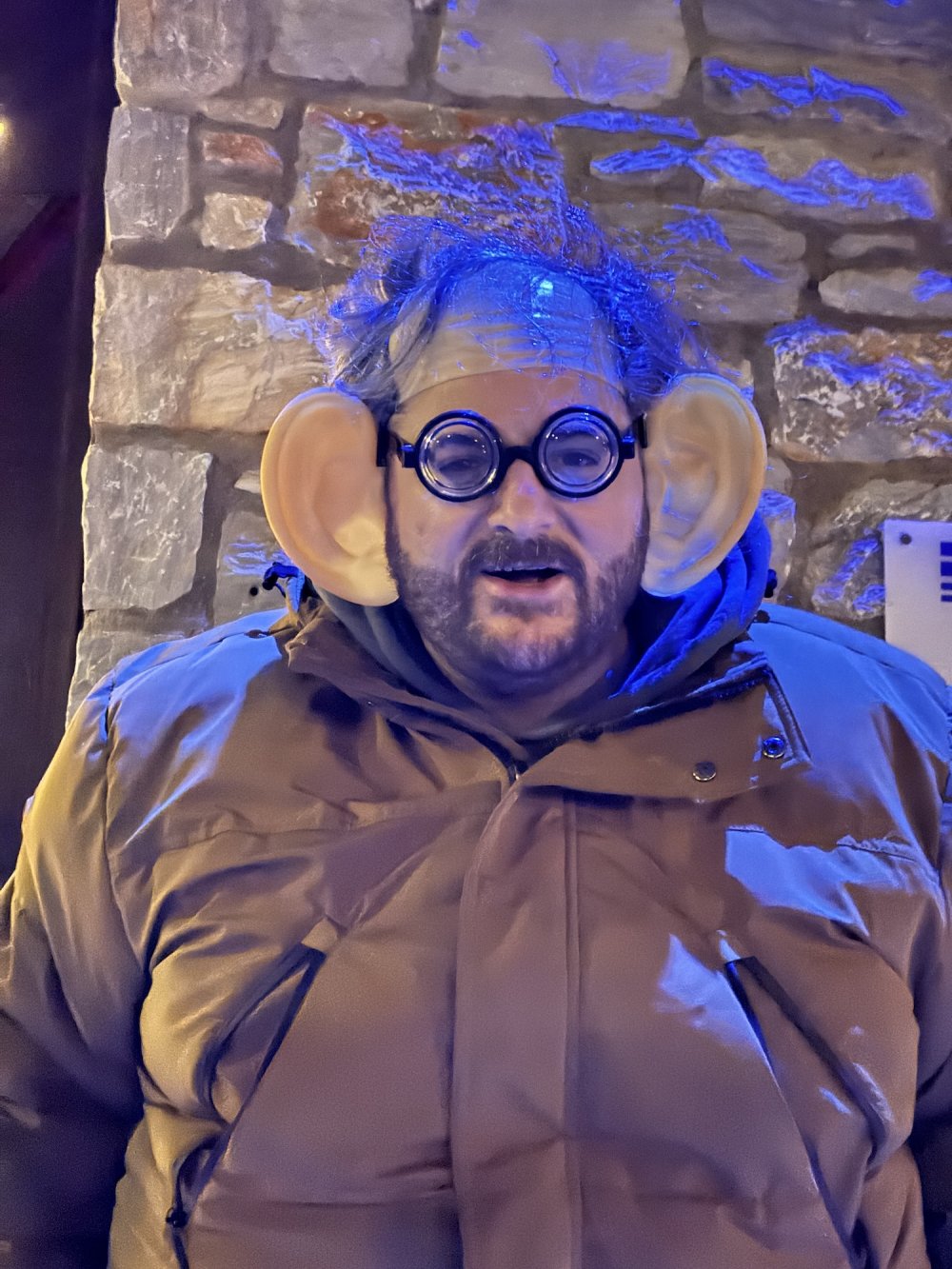 Απίστευτες αμφιέσεις στο πάρτυ του Radio Velestino!