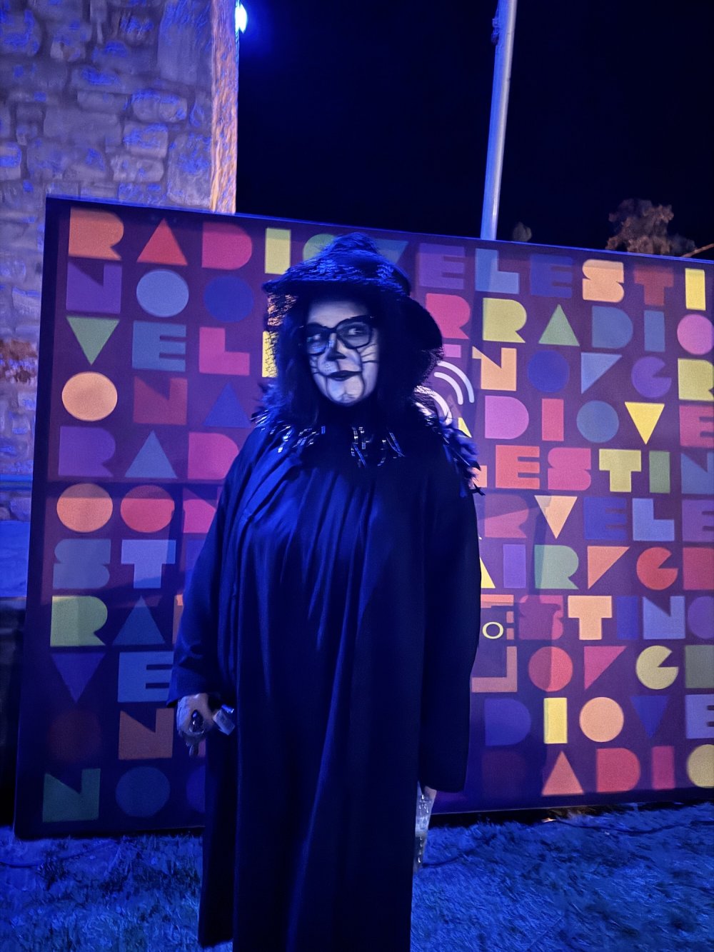 Απίστευτες αμφιέσεις στο πάρτυ του Radio Velestino!