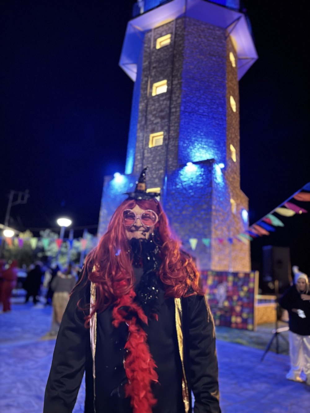 Απίστευτες αμφιέσεις στο πάρτυ του Radio Velestino!