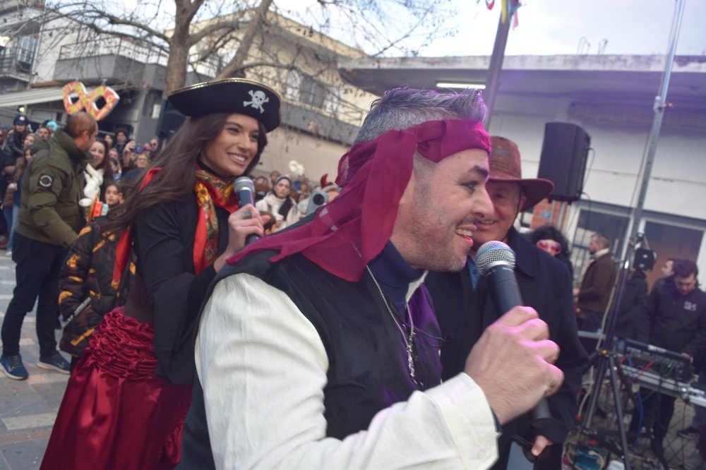 Εικόνες από το Καρναβάλι Βελεστίνου!