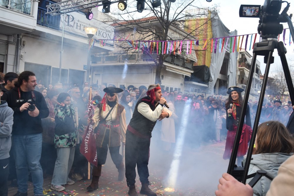 Εικόνες από το Καρναβάλι Βελεστίνου!
